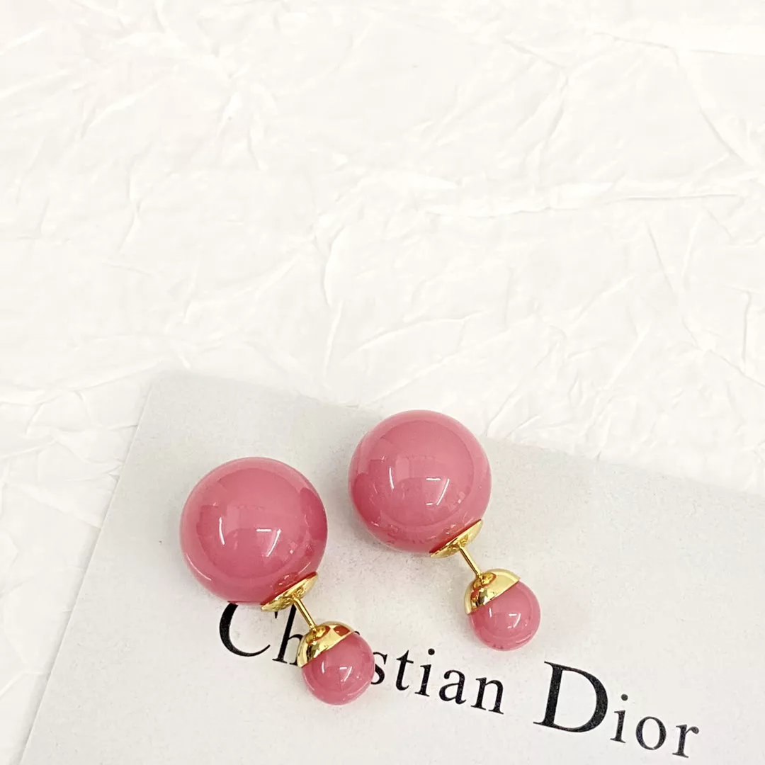 christian dior boucles doreilles pour femme s_12710134